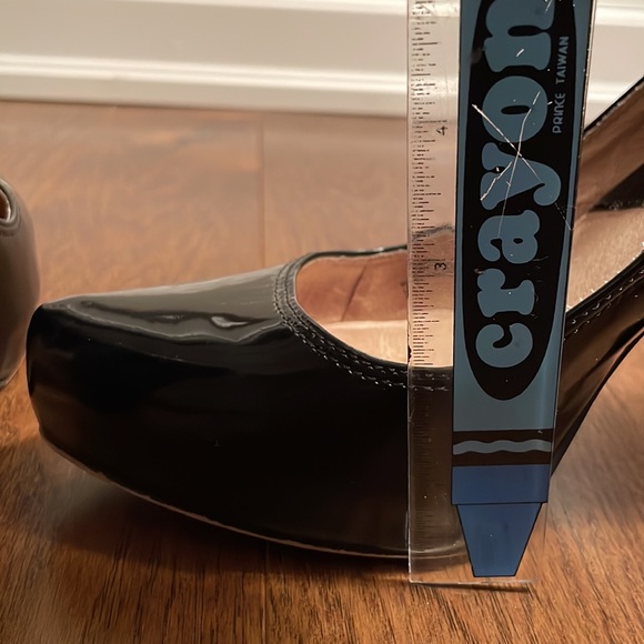 Michael Kors Patent Leather platform pumps US10 - Picture 7 of 8